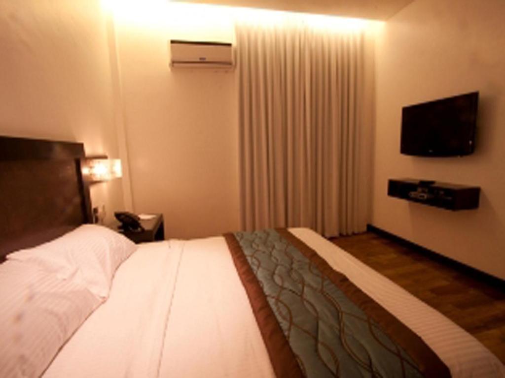 Century Hotel Angeles Cameră foto